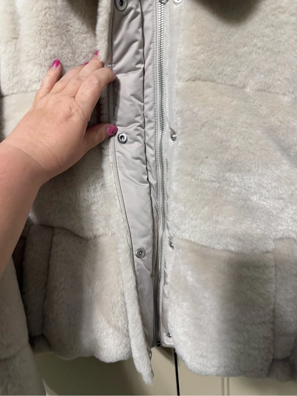 Abercrombie & Fitch Light Cream Faux Fur-Lined Jacket - Picture 3 of 11